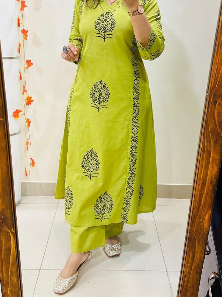 KURTHI WITH PANT